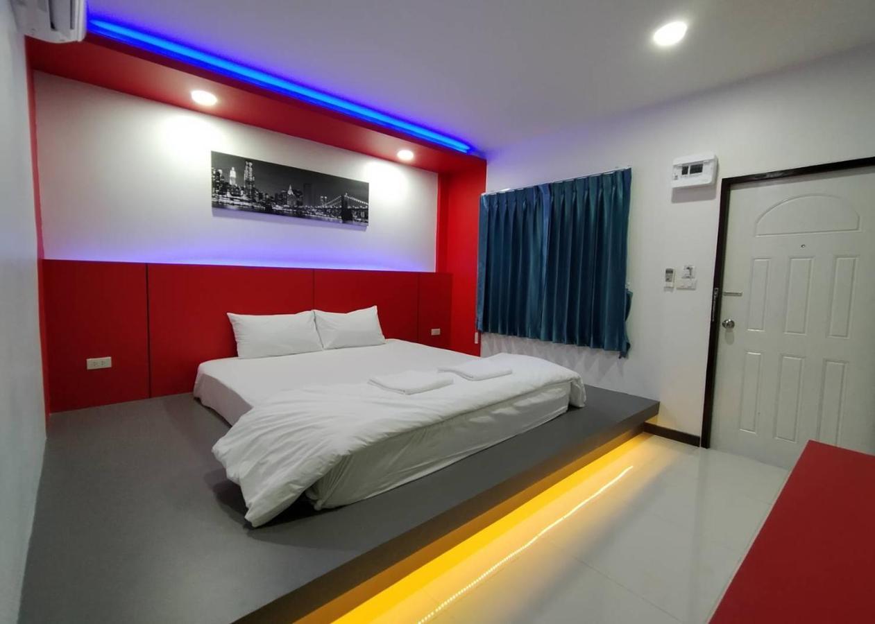 Jirapa Modern Resort Чонбурі Екстер'єр фото